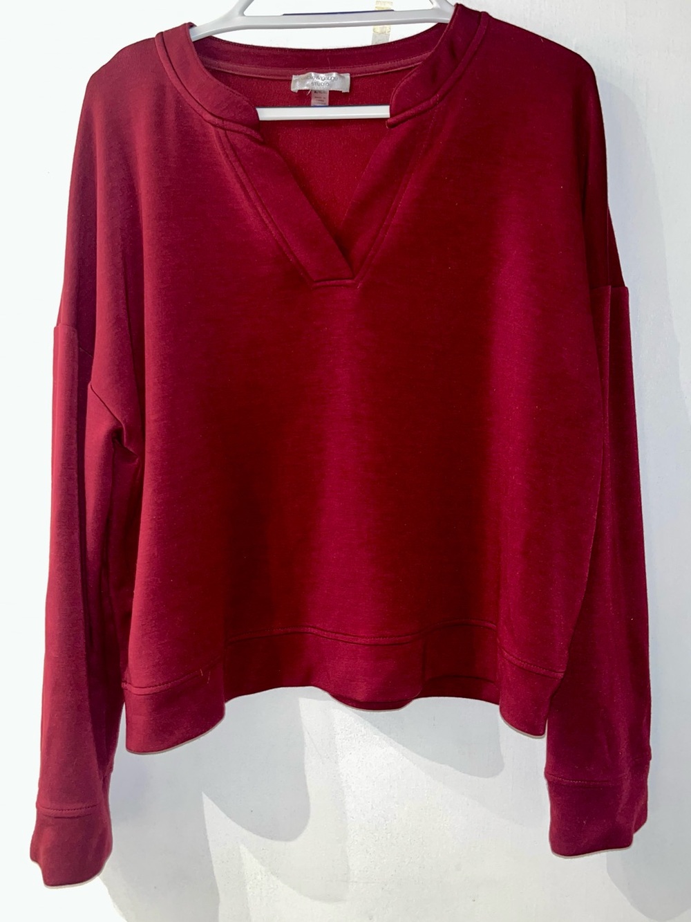 Cable & Gauge Wine V-Neck Pullover Sweatshirt